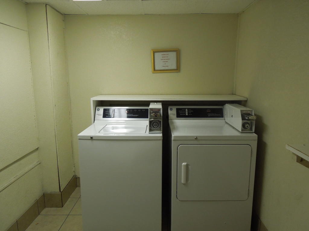 Motel 6-Philadelphia, Pa - Northeast Екстериор снимка